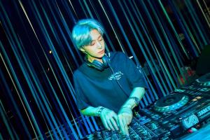 몬스타엑스 형원(DJ H.ONE), ‘울트라 코리아 2018’ 스테이지 점령! ‘강렬한 존재감’