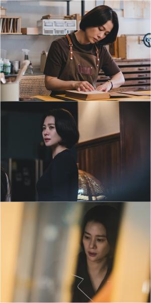 SBS '트롤리' 김현주 스틸컷 공개! 혼란 속 슬픈 눈빛 ‘궁금증↑’ 김현주의 선택, 이유 있는 기대감