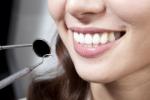 환한 미소 완성하는 하얗고 깨끗한 치아 가질 수 있는 방법은?