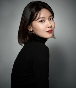 최수영, ‘서울드라마어워즈 2018’ MC 전격 발탁